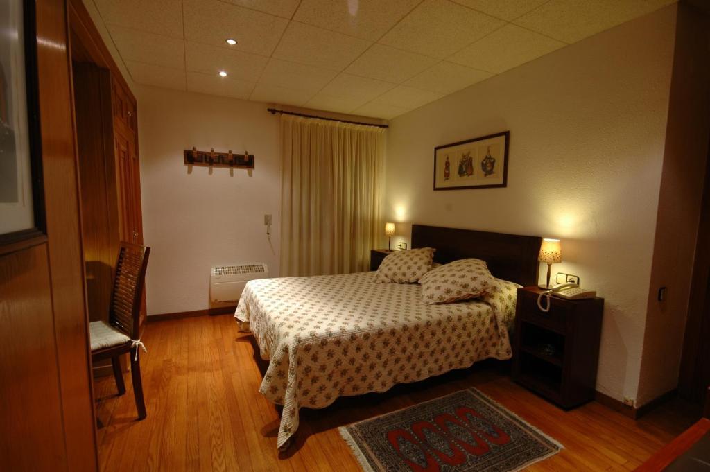 Hotel Els Puis *