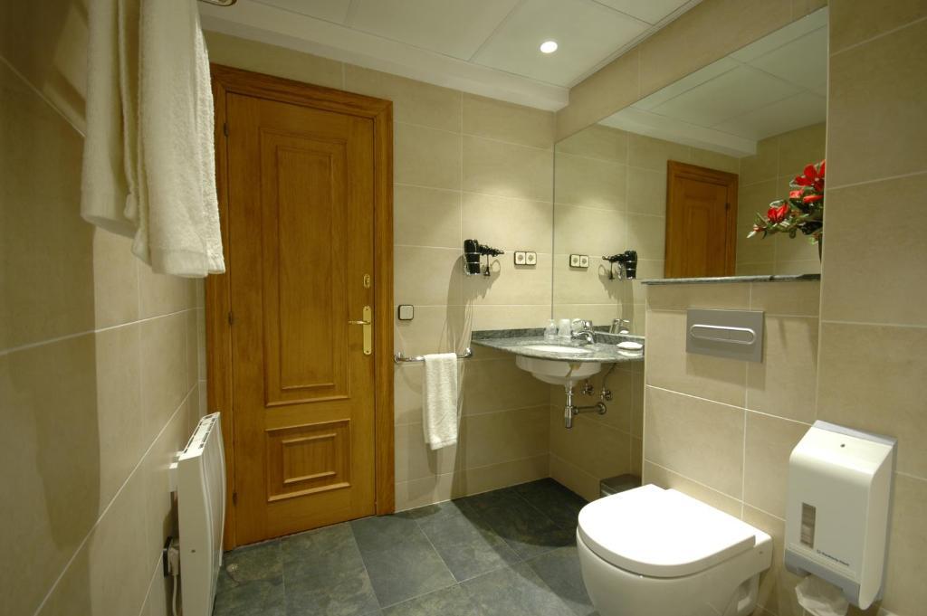 Els Puis Hotel